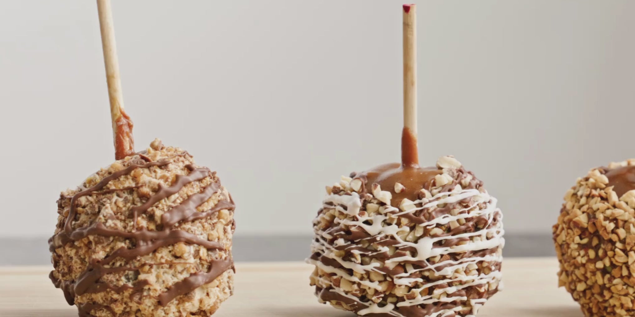 Load video: Dipp&#39;d caramel apples fresno salinas